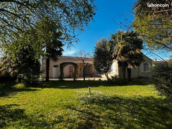 Pavillon de plain-pied TBE+jardin+3 chambres