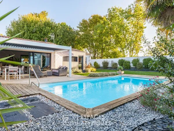 Elégante maison familiale baignée de lumière