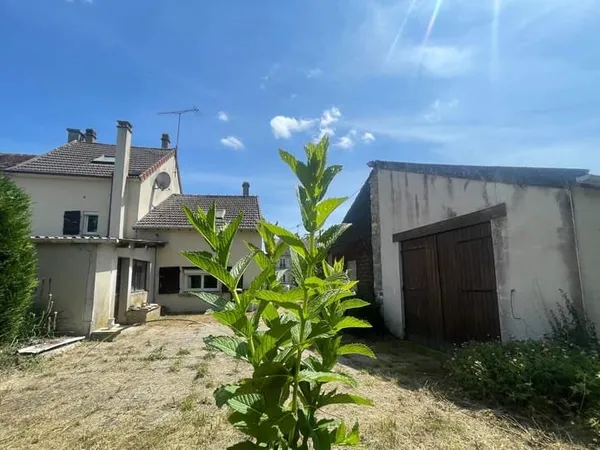 Beau volume, Maison proche commodités, secteur calme