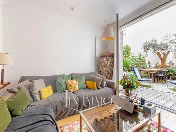 131m2 + 30m2 d'exterieur a deux pas du parc monceau