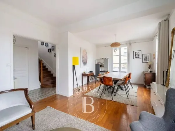 Maison de luxe 7 pièces 125 m²