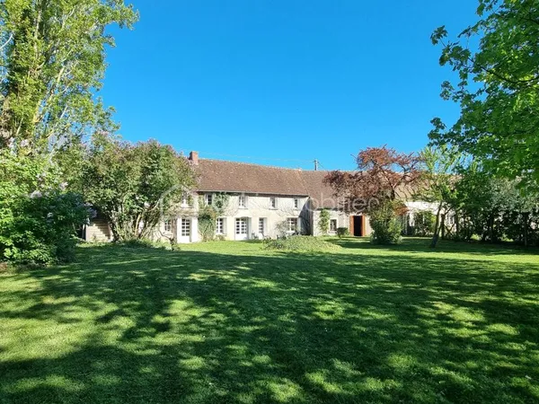 Maison 7 pièces 260 m²