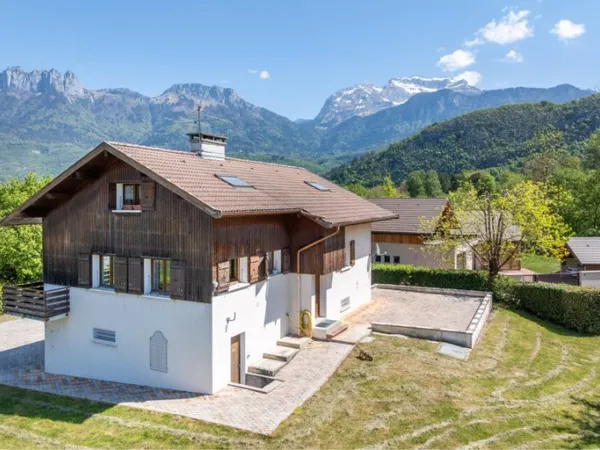 Maison 8 pièces 173 m²