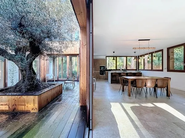 Exclusivité - Villa neuve entre l'Herbe et la Vigne