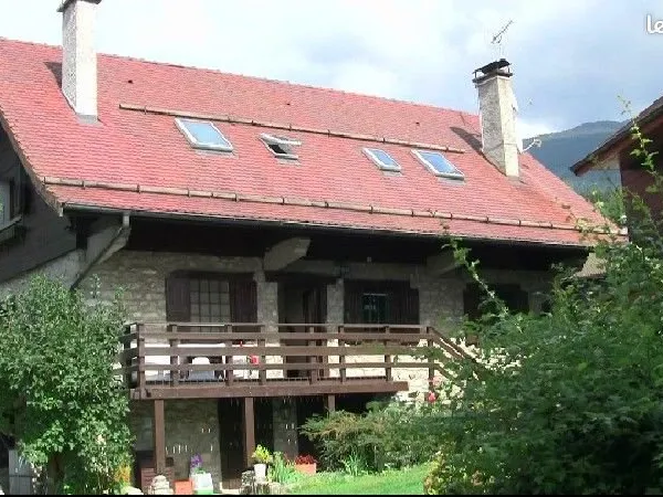 LOCATION APPARTEMENT LES ADRETS 28 m² T2