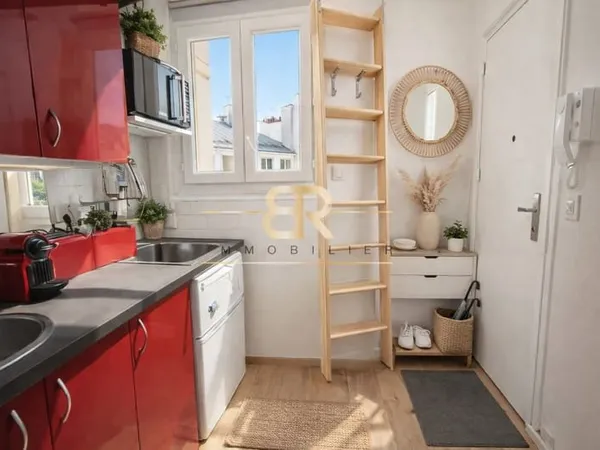 Studio au coeur du 9e - À 5 min du Basilique du Sacré-Coeur de
