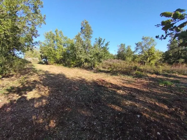 Terrain 1086 m²