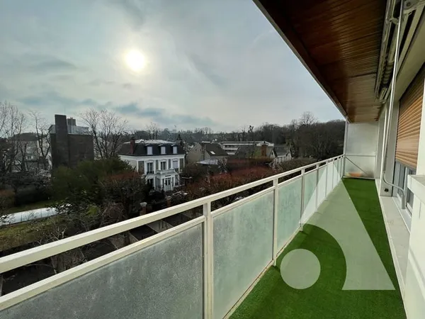 Rare, F2 + Garage dans petite copropriété privée