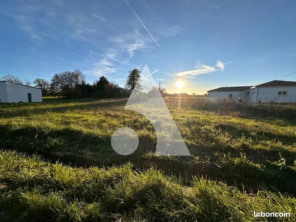 Terrain 1 233 m² Castelnau Montratier