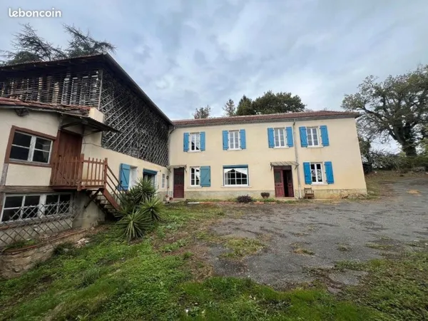 Propriété 7 pièces 202 m²