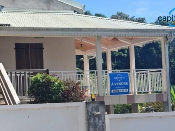 Opportunité à saisir - Baisse de prix sur cette spacieuse maison au Lamentin !