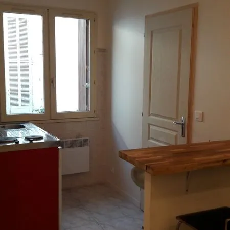 Appartement Location Nîmes 1p 20m² 400€
