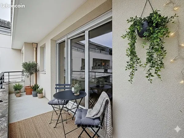 Appartement T3 avec balcon et parking en sous-sol - MASSY ATLANTIS