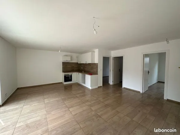 Appartement RDC neuf dans la nature jardin terrasse 2 places