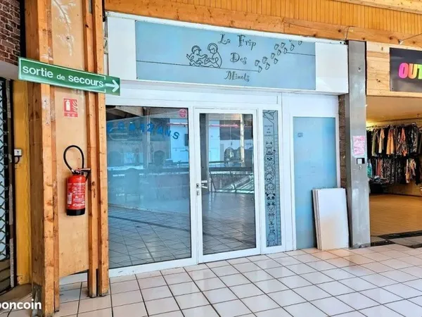 Local commercial 36 m² BRIANCON