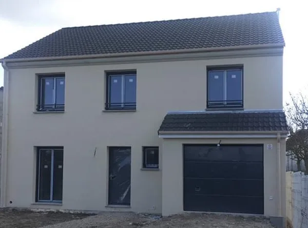 MAISON INDIVIDUELLE 125,83 m² à MOISSY CRAMAYEL