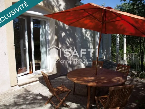Superbe appartement dans une ravissante petite copropriété.