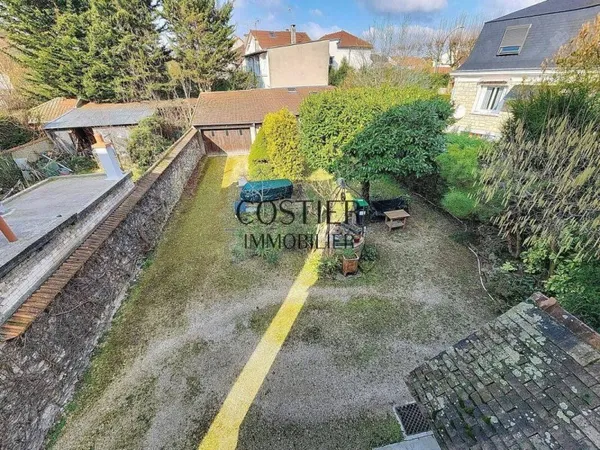 Immeuble 230 m²
