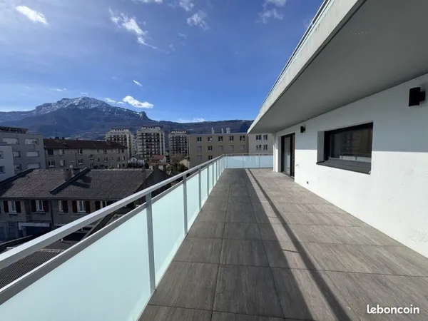 Appartement 4 pièces 90 m²