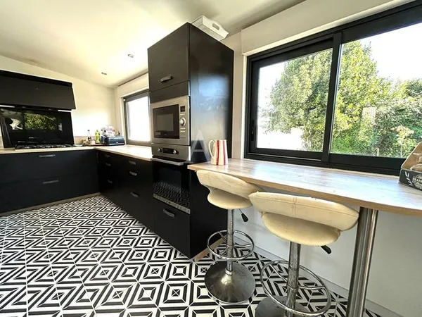 Maison 4 pièces 94 m²