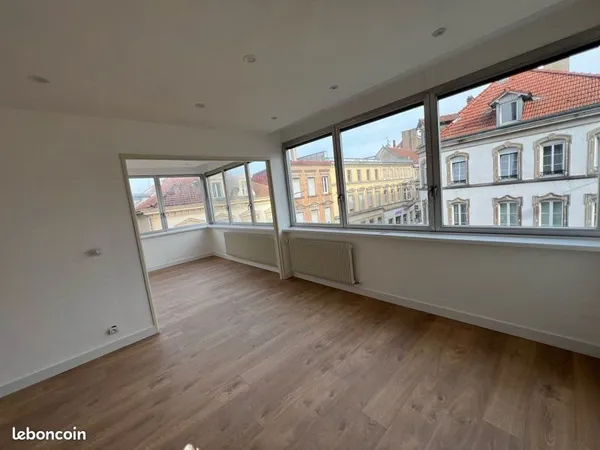 Appartement F5 120m2 CV Sarreguemines + terrasse et balcon