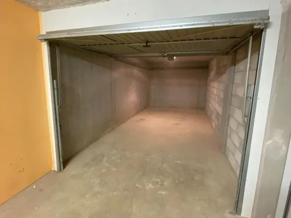 Garage à louer