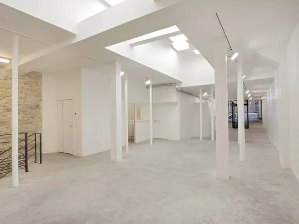 Boutique 2 pièces 220 m²