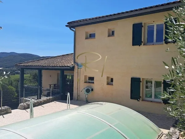 A VENDRE SUD ARDECHE - MAISON 4 CHAMBRES + PISCINE