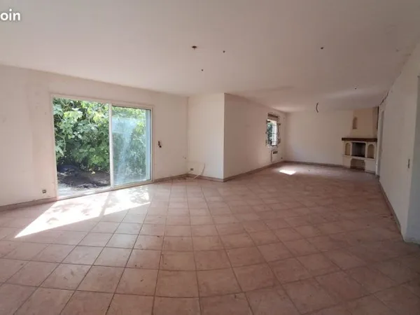 Propriété 4 pièces 98 m²