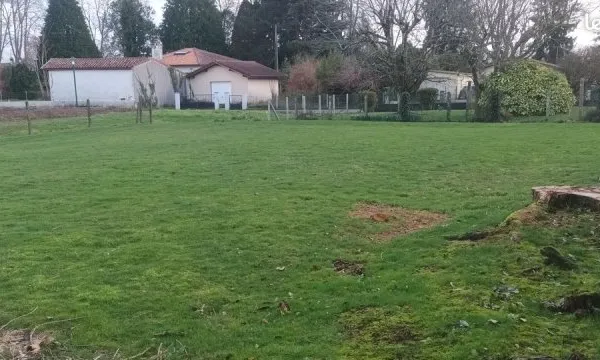 Peyrehorade - terrain diffus proche centre-ville - 563m2 - 65.000