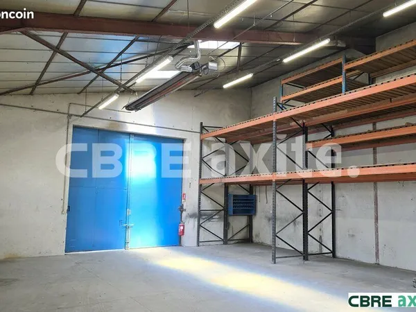 LOCAL D'ACTIVITE 214 m² BOURGOIN-JALLIEU