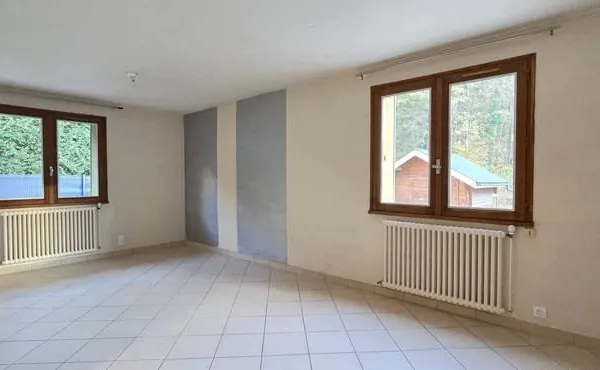 APPARTEMENT DE 54M2 + PARKING + CAVE A LA RAVOIRE