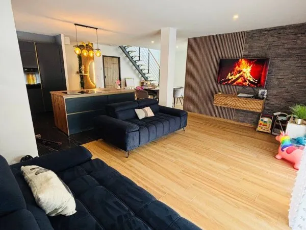 Maison 5 pièces 130 m²
