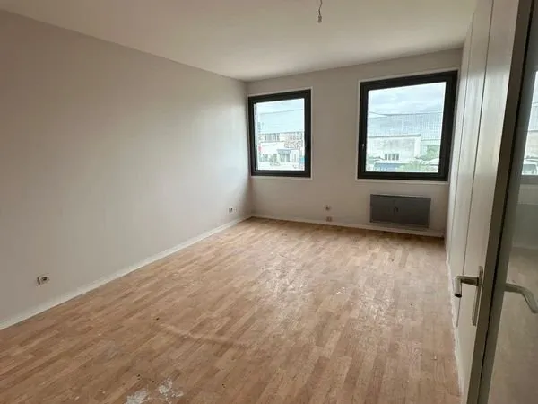 Bureau 15 m² lumineux à louer - Vernouillet - idéal indépendant / profession libérale