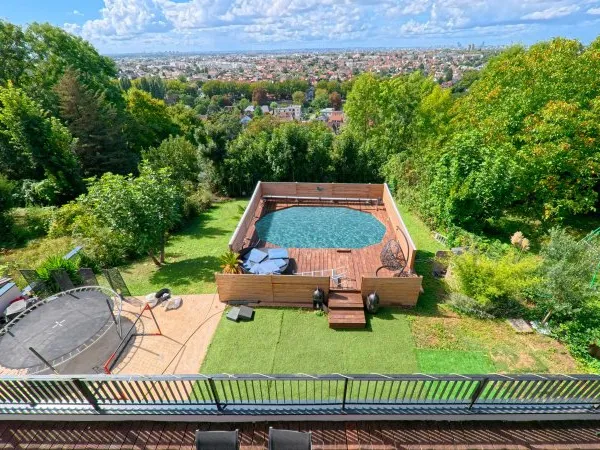 Maison 9 pièces 215 m²