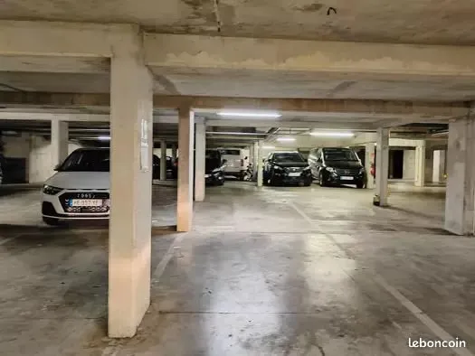 Location Car Parking