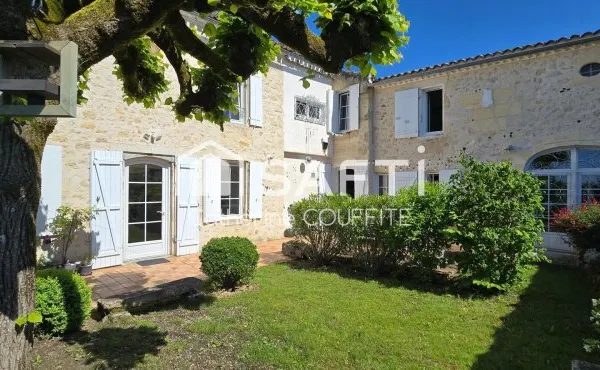 Charme et authenticité pour cette maison de 220m², 4 ch