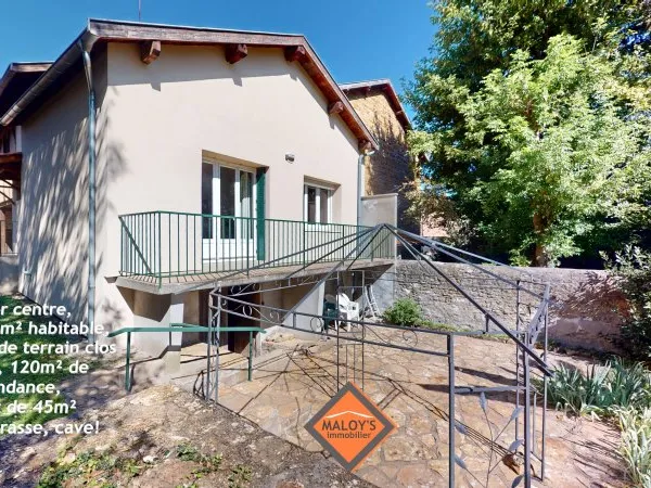 RARE! Maison, HYPER CENTRE terrain 500m²!