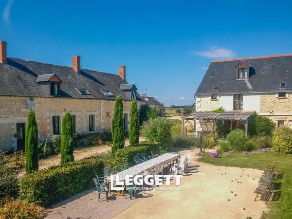 Maison 23 pièce(s), NOYANT-VILLAGES