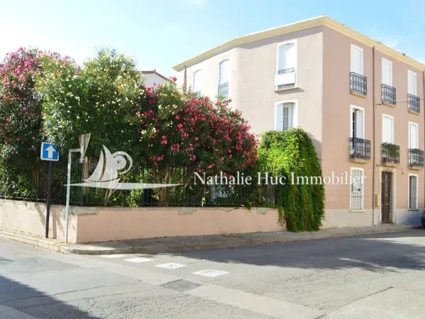 Maison 12 pièces 300 m²