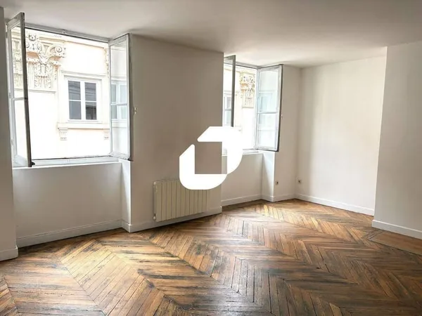 Bureau 119 m²