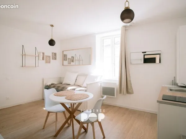 Studio 1 pièce 17 m²