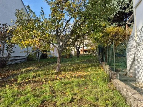 Terrain à bâtir de 390 m² à PALAISEAU (91)