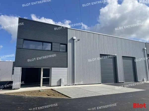 Entrepôt 1069 m²