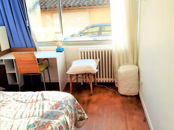 Propose colocation chambre 15m² dans maison à Toulouse Galliéni