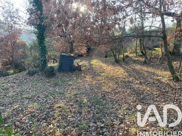 Terrain 726 m²
