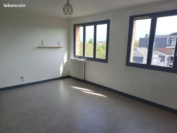 Studio bis lumineux - Emplacement premium Croisé Laroche - Tram à 2 min