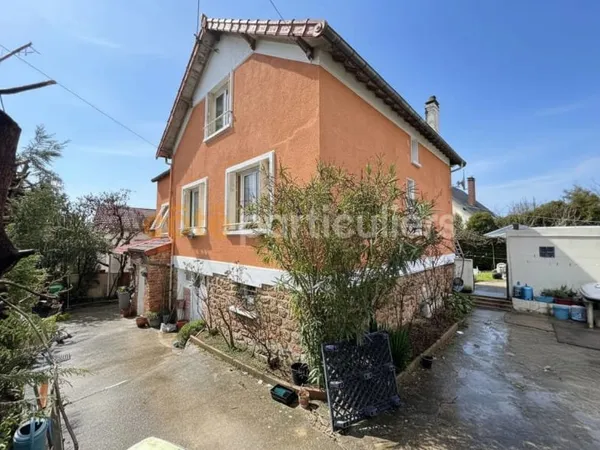 Maison 6 pièces 263 m²