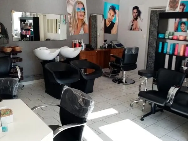 Local commercial salon de coiffure