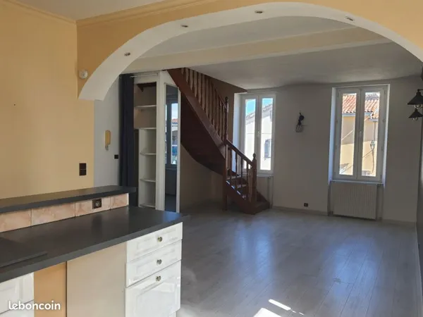 Noe centre appartement t 3/4 en duplex